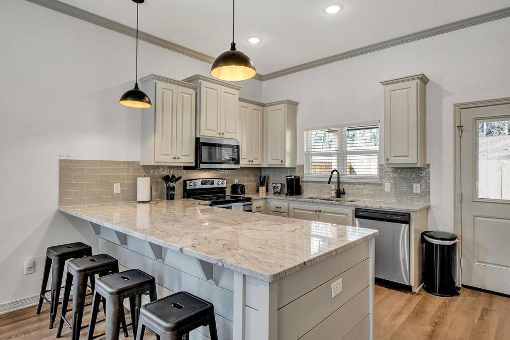 Alamo Luxury Living Up To 11 Villa Тилер Екстериор снимка