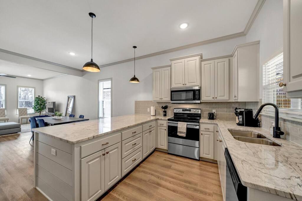 Alamo Luxury Living Up To 11 Villa Тилер Екстериор снимка